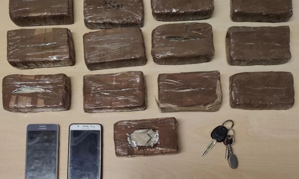 Κορινθία: Συνελήφθησαν 20χρονος και 54χρονος με έξι κιλά ηρωίνης